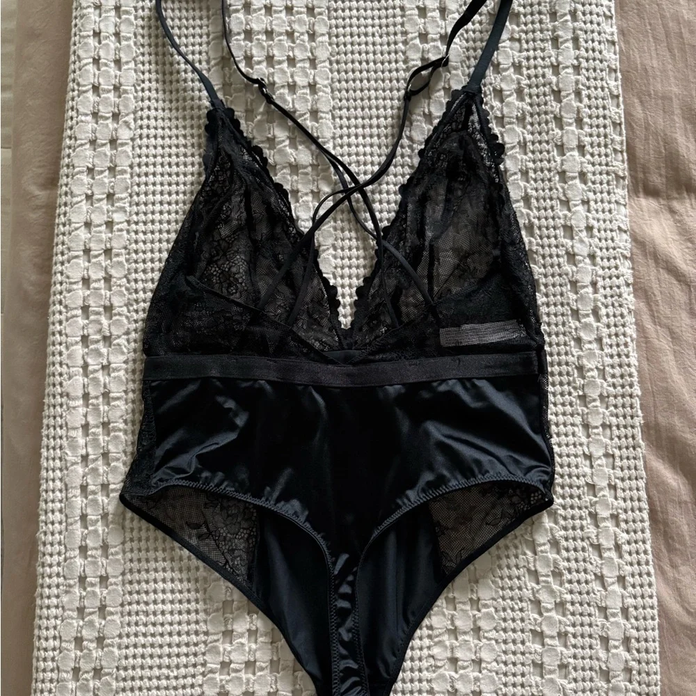 NEW Auden Black‎ Lace Chemise